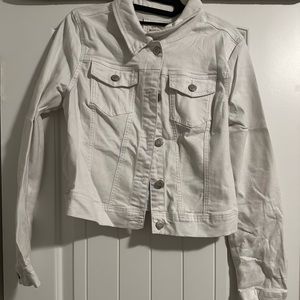 Large White denim women’s jacket, good condition.